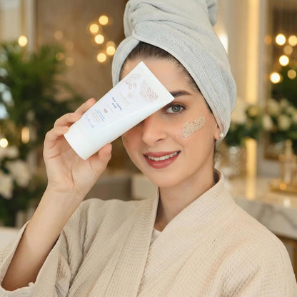 FLORÍNTO Coffee Facial Scrub – Gentle Exfoliating Face Scrub with Dead Sea Minerals, Apricot Kernel & Sweet Almond Oil – Removes Blackheads, Cleanses Pores & Revitalizes Skin – 120 g